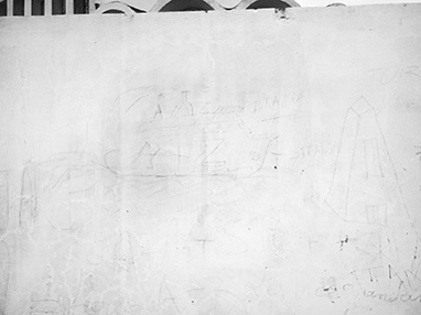 Maria Iorio / Rapha&euml;l Cuomo - Towards a history of the vanishing present - The Interpreter - Makrem's Archive