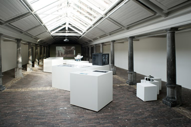 Maria Iorio / Rapha&euml;l Cuomo - Towards a history of the vanishing present - The Interpreter